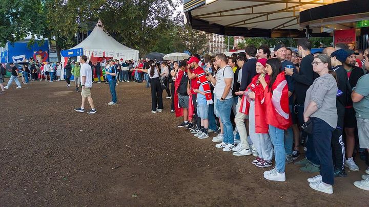少年当燃苏小超 首届足球嘉年华暨全省足球进社区活动启动（封面配图）